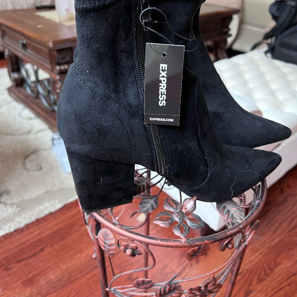 NWT Express black suede booties size 9